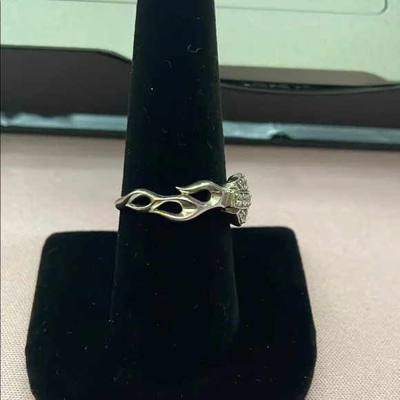 Harley Davidson Classic Silver and Black Pavé Ring - Picture 2 of 3